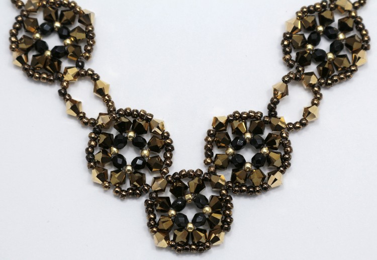 Deb Roberti's Crocus Garden Necklace & Bracelet Pattern